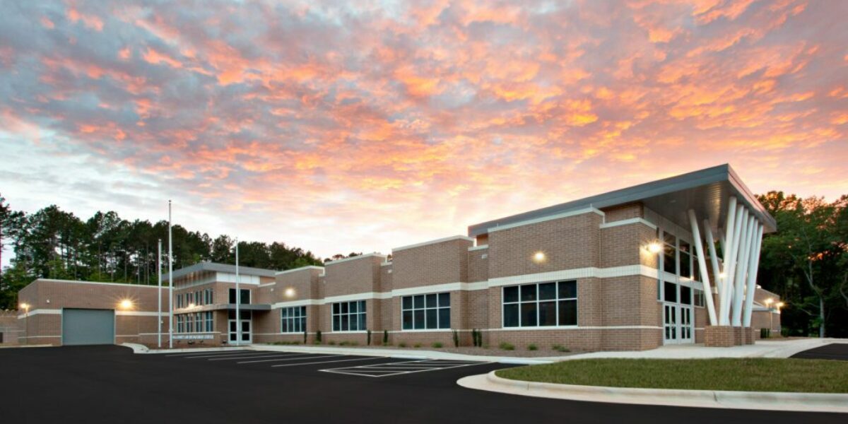 Sunset commercial outdoor lighting work by Fountain Electric & Services at Polk County Law Enforcement Center in Columbus NC